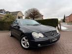 Mercedes-Benz CLK 240 Avantgarde * LEDER * 1 JAAR GARANTIE, Auto's, Mercedes-Benz, 4 zetels, 2597 cc, Blauw, Bedrijf