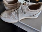 Nieuwe !!! Sneakers  maat 38. Kleur wit/beige., Kleding | Dames, Schoenen, Nieuw, Sneakers, Wit, Ophalen