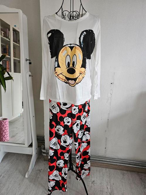 Ensemble pijama Mickey taille S neuf, Vêtements | Femmes, Pyjamas, Neuf, Taille 36 (S), Enlèvement ou Envoi