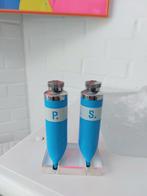 Salière et poivrière tube peinture bleu turquoise socle plex, Ophalen of Verzenden