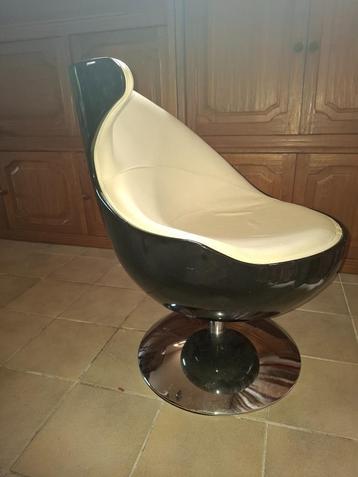 fauteuil design en forme de demi-œuf, Enlèvement, Comme neuf, Synthétique