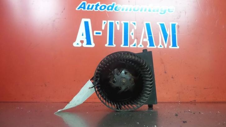 KACHEL VENTILATORMOTOR Volkswagen Bora (1J2) (1J1819021B), Auto-onderdelen, Airco en Verwarming, Volkswagen, Gebruikt