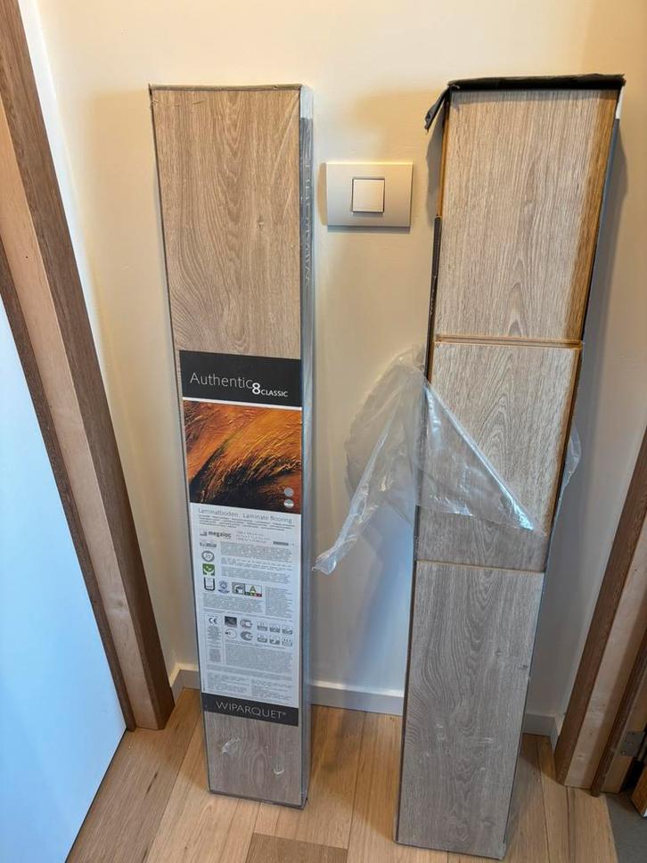 Laminaat 2 packs - Wiparquet, Huis en Inrichting, Stoffering | Vloerbedekking, Zo goed als nieuw, Laminaat, Ophalen