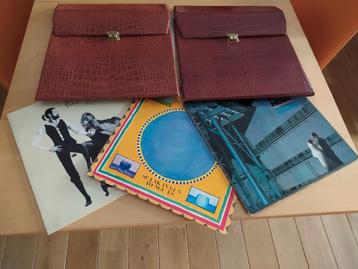 Vintage LP mappen in skai beschikbaar voor biedingen