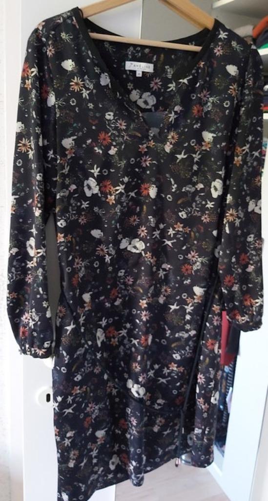 Kleedjes knielengte (8eur p.s.), Kleding | Dames, Jurken, Gedragen, Maat 38/40 (M), Overige kleuren, Knielengte, Ophalen