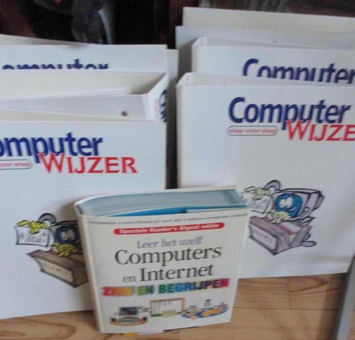 6 mappen Computer wijzer + boek,  samen voor 5 euro, Boeken, Informatica en Computer, Nieuw, Overige onderwerpen, Ophalen of Verzenden