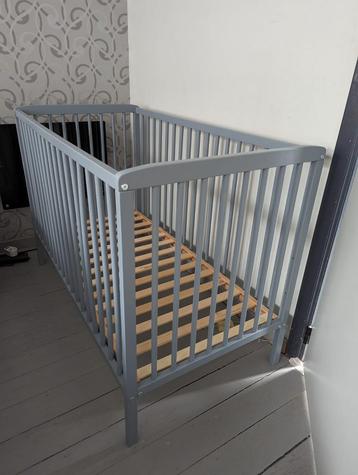 Babybed beschikbaar voor biedingen