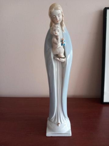 Vintage Mariabeeld met kindje Jezus, porselein, pasteltinten beschikbaar voor biedingen