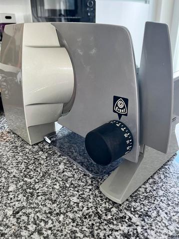 Snijmachine beschikbaar voor biedingen