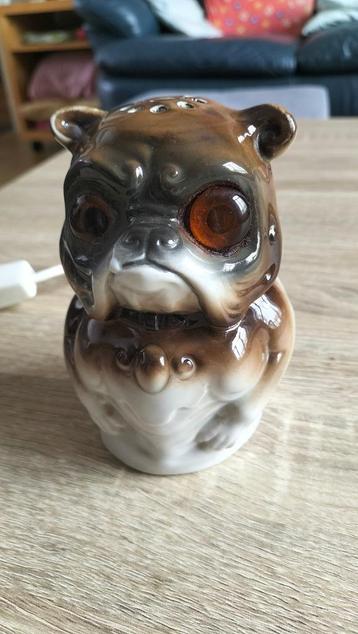 Veilleuse Bulldog en porcelaine Capodimonte 