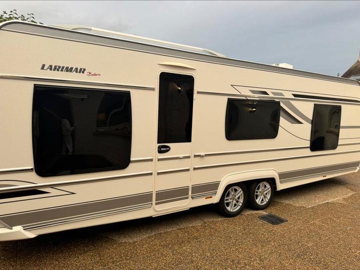 Fendt larimar, Caravans en Kamperen, Caravans, Particulier, tot en met 2, Fendt, Frans bed, Douche, Ophalen