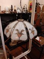 Lustre vintage en verre opalin motif floral Massive, Enlèvement