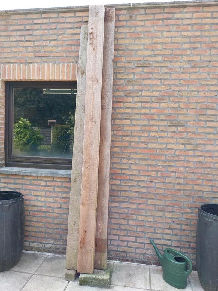 3 goede stevige rechte douglas balken., Doe-het-zelf en Bouw, Hout en Planken, Zo goed als nieuw, Ophalen