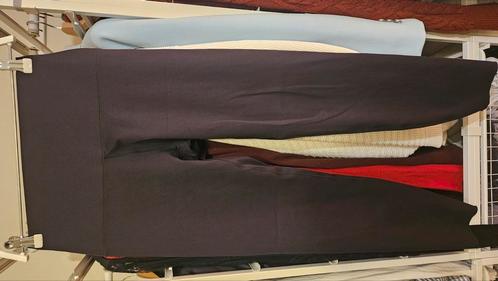 Oysho legging met hoge taille, Kleding | Dames, Leggings, Maillots en Panty's, Zo goed als nieuw, Legging, Maat 40/42 (M), Zwart