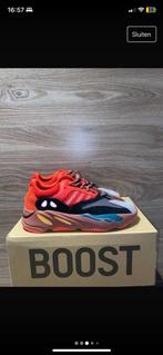 Yeezy boost 700 HI-RES red (43), Enlèvement ou Envoi, Neuf