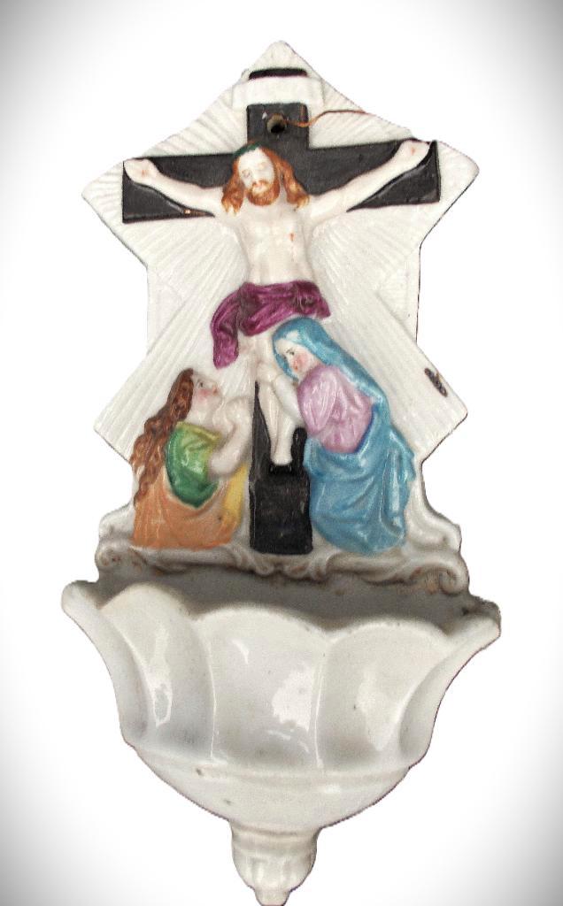 Wijwatervat porselein : de 2 Maria's onder het kruis, Antiek en Kunst, Antiek | Religieuze voorwerpen, Ophalen of Verzenden
