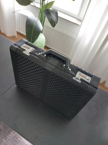 Luxe opbergkoffer zwart beschikbaar voor biedingen