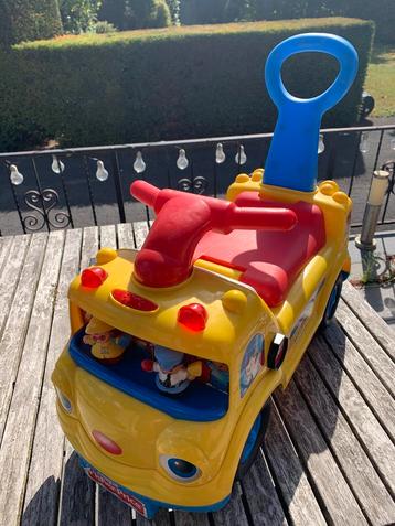 Loopauto, duwauto merk Fisher Price Little People beschikbaar voor biedingen