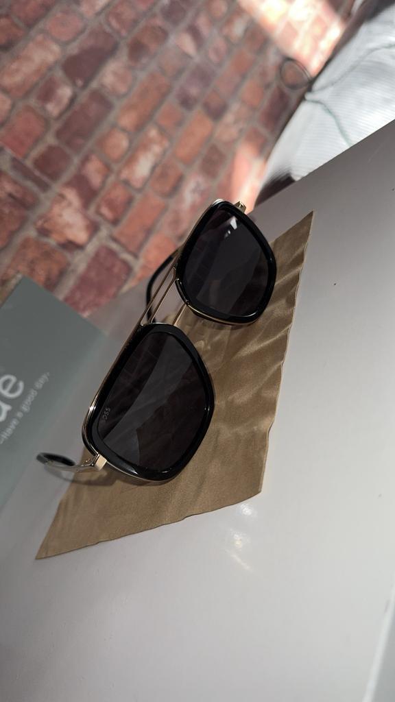 Lunette boss, Bijoux, Sacs & Beauté, Lunettes de Soleil & Lunettes | Hommes, Comme neuf, Lunettes, Enlèvement ou Envoi