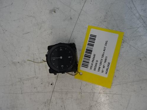 KLOK Volkswagen Passat (3G2) (01-2014/03-2024) (3G0919204C), Auto-onderdelen, Overige Auto-onderdelen, Volkswagen, Gebruikt