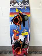 Wakeboard Met boots Slingshot, Sports nautiques & Bateaux, Wakeboard, Enlèvement, Utilisé, Planche et Chausses