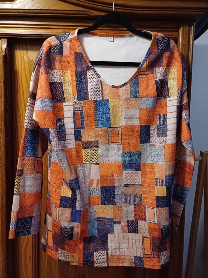 kleding blousen, Kleding | Dames, Blouses en Tunieken, Zo goed als nieuw, Maat 46/48 (XL) of groter, Ophalen of Verzenden