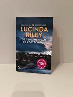 De geheimen van de kostschool - Lucinda Riley, Boeken, Ophalen, Zo goed als nieuw