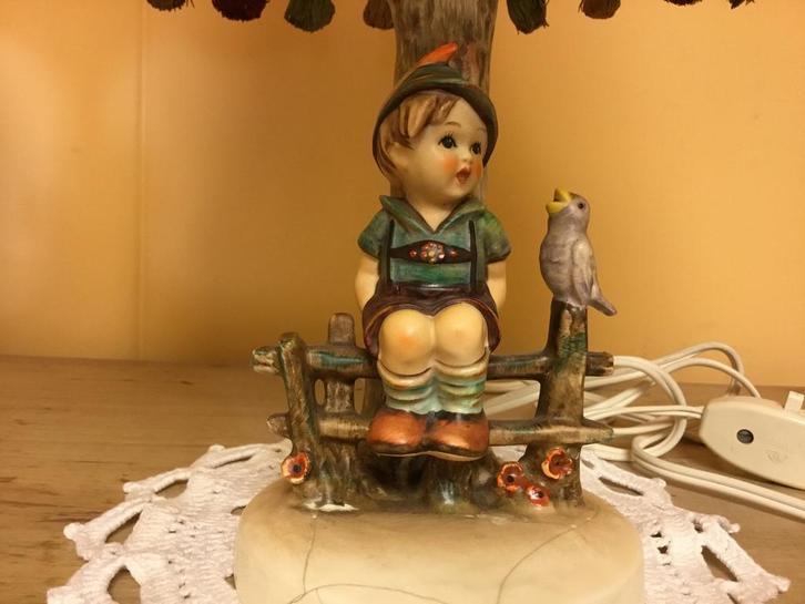 Hummel .2 stuks, Verzamelen, Beelden en Beeldjes, Zo goed als nieuw, Hummel, Ophalen