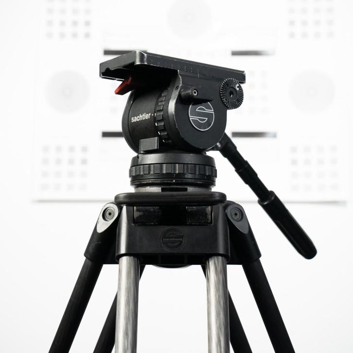 Sachtler Video 18P + ENG 2 Carbon Fiber Tripod, Audio, Tv en Foto, Fotografie | Statieven en Balhoofden, Gebruikt, Driepoot, Met balhoofd