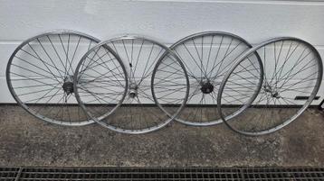 28" wielset voorwiel achterwiel + 1 speed + Sturmey Archer 3 beschikbaar voor biedingen