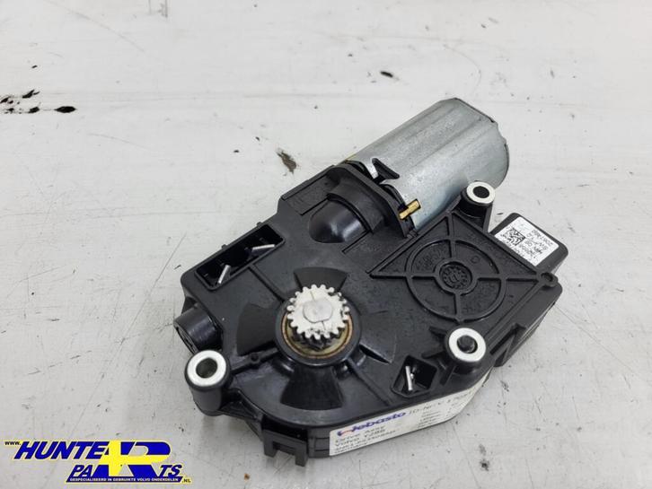 Schuifdak motor Volvo V60 I ('10-'18) 39824966, Auto-onderdelen, Elektronica en Kabels, Volvo, Gebruikt, Ophalen of Verzenden