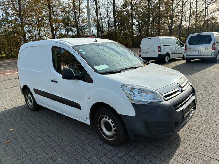 Citroen berlingo 1.6i 2016 euro6, Auto's, Bestelwagens en Lichte vracht, Bedrijf, Te koop, Citroën, Benzine, Euro 6, Dealer onderhouden