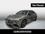 Mercedes-Benz 180 Limousine AMG LINE A-Klasse + NIGHTPAKKET, Auto's, Mercedes-Benz, Gebruikt, Euro 6, 4 cilinders, 136 pk