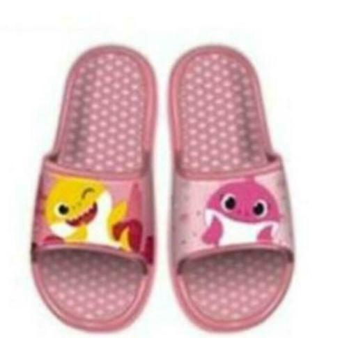 Baby Shark Badslippers Roze - VAN 9,95 VOOR 7,50!, Kinderen en Baby's, Kinderkleding | Schoenen en Sokken, Nieuw, Overige typen