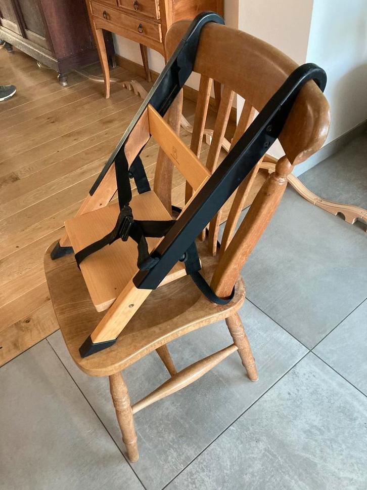 Handysitt stoelverhoger + stand alone accessoire, Kinderen en Baby's, Kinderstoelen, Zo goed als nieuw, Overige typen, Gordel(s)