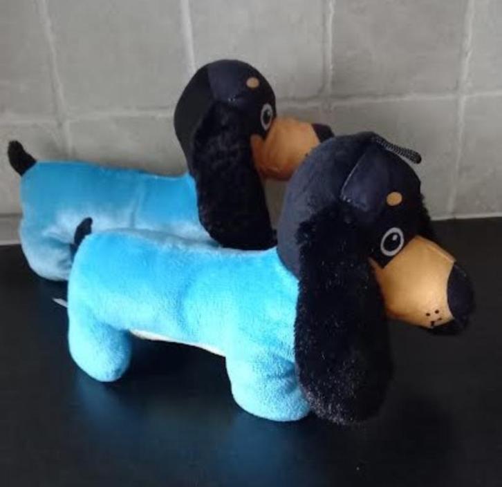 knuffel teckel hond 2stuks, Kinderen en Baby's, Speelgoed | Knuffels en Pluche, Zo goed als nieuw, Hond, Ophalen of Verzenden
