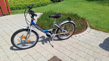 Sportieve kinderfiets beschikbaar voor biedingen