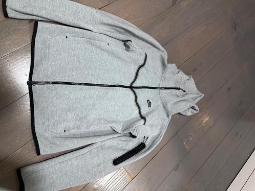 Veste Nike Tech Gris, Kleding | Heren, Truien en Vesten, Gedragen, Maat 46 (S) of kleiner, Grijs, Ophalen