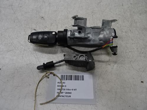 CONTACTSLOT Audi A3 Limousine (8VS / 8VM) (5Q0905955), Auto-onderdelen, Overige Auto-onderdelen, Audi, Gebruikt