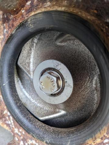 Water aan het hoofd? Tijd om een held in te schakelen! beschikbaar voor biedingen