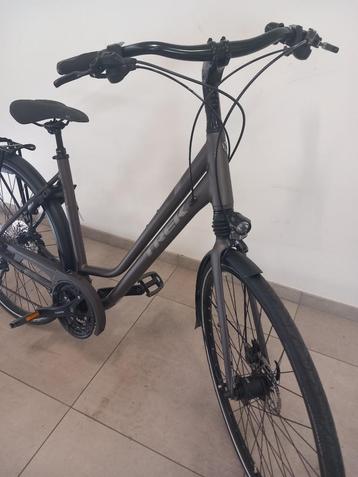 TREK T 500, in nieuwstaat ( max 30 km) beschikbaar voor biedingen