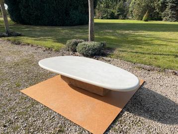 Unieke Mortex/eiken salontafel beschikbaar voor biedingen