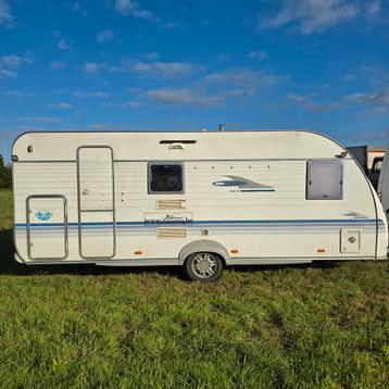 Caravan Adria papieren stacaravan camping werfkeet bouw tuin beschikbaar voor biedingen