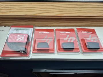 Nieuwe Sram oplader en 3 batterijen beschikbaar voor biedingen