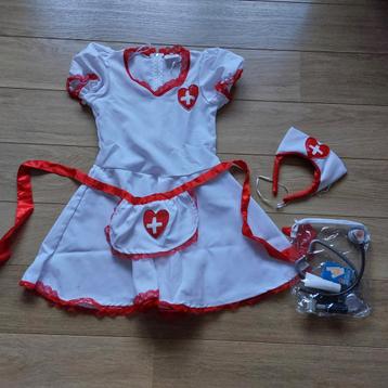 verkleedkledij verpleegster maat 140 beschikbaar voor biedingen