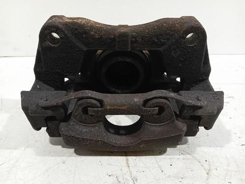 REMKLAUW RECHTS VOOR Volkswagen Transporter T6 (7H0615124A), Auto-onderdelen, Remmen en Aandrijving, Volkswagen, Gebruikt