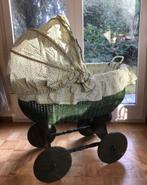 Wieg in riet op wieltjes, Kinderen en Baby's, Babywiegjes en Ledikanten, Ophalen, Zo goed als nieuw, Wieg