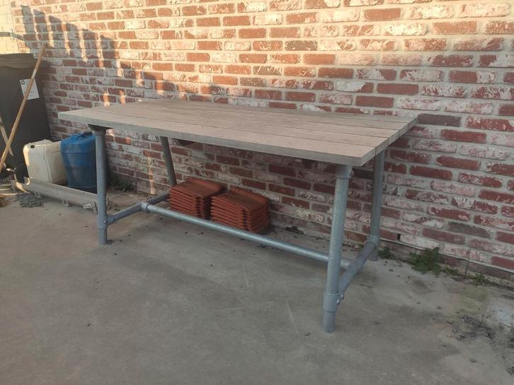 Massieve Padouk tuintafel, Tuin en Terras, Tuintafels, Zo goed als nieuw, Ophalen