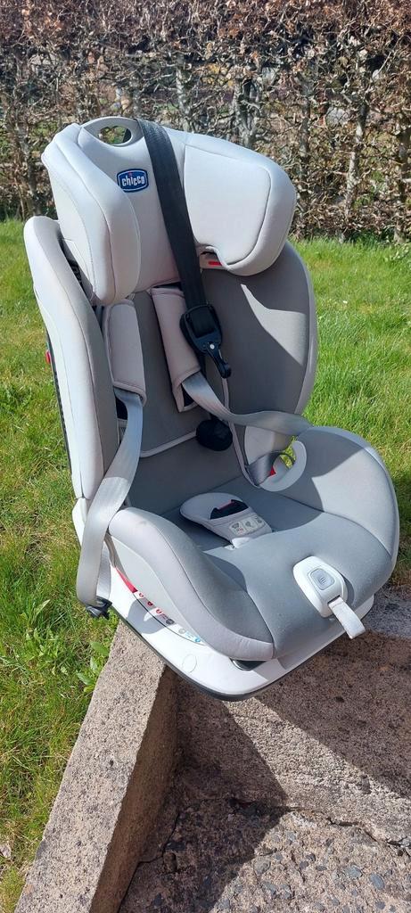 Siège auto Chicco Seat up en très bon état, Enfants & Bébés, Sièges auto, Comme neuf, Chicco, Ceinture de sécurité ou Isofix, Dossier amovible