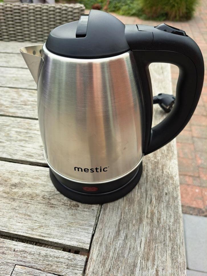 MESTIC Waterkoker., Elektronische apparatuur, Waterkokers, Nieuw, Minder dan 1 liter, Draadloos, Inox, Ophalen of Verzenden